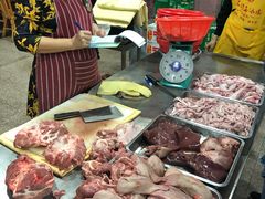 -标记美食新鲜猪杂(兴南大道店)