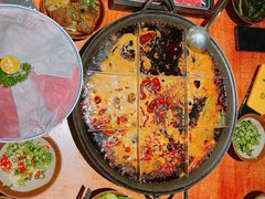 -周小明火锅(黑金冠社区店)