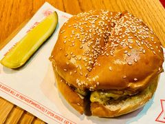 经典汉堡-悠航SLOWBOAT(三里屯店)