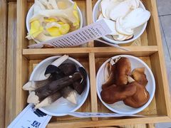 -阿婆情腊排骨火锅(金虹路店)