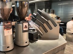 -M Stand(银泰中心in01店)