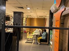 -麦当劳(南磨房店)