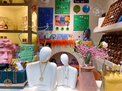 -LADY FAFA(巨鹿路陕西南路路口店)