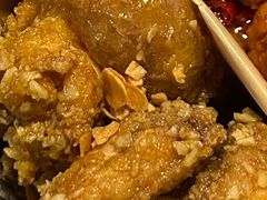 炸鸡一半一半-富乐满韩国正宗炸鸡韩国料理(虹泉路店)