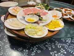 -桥香园云南过桥米线(金马碧鸡店)