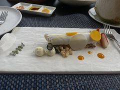 -三亚亚龙湾瑞吉酒店·宴悦Driftwood·游水海鲜·牛排·草坪·私人定制