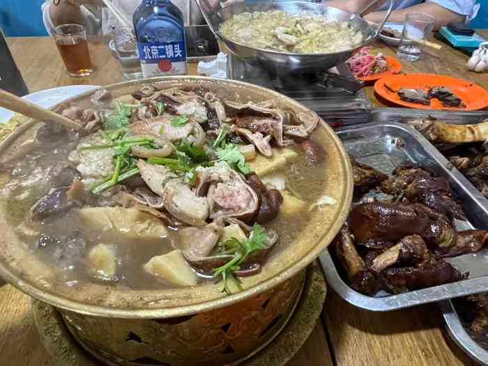 黄寺卤煮·黄寺喝酒公司-"挺好的挺好的卤煮非常好吃其他小菜也很好吃