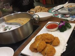 -樾餐厅泰式海鲜火锅(民歌湖店)