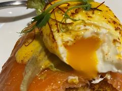 烟熏三文鱼班尼迪蛋-BE BRIGHT KITCHEN(正佳广场店)
