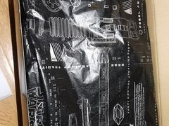 -阿迪达斯(百联徐汇商业广场运动旗舰店)
