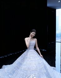 -Renee芮亦婚纱
