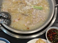 -老来福·非遗酸汤兔(凯旋路店)