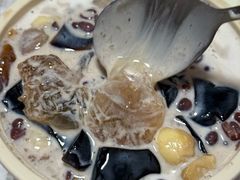 -RUXU入续糖水铺与包(卓悦中心店)