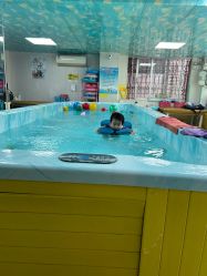 -小鸭先知婴儿游泳馆