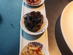 开胃小菜-凤凰湘语·平价海鲜餐厅(浦东旗舰店)