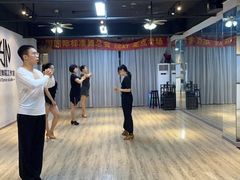 -雅妮舞蹈工作室·少儿成人拉丁舞