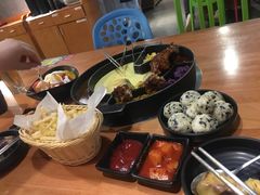 -肥肥虾庄·金牌油焖大虾(杨园滨江时代walk店)
