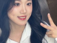 -ME觅妆·定制美妆·彩妆私教(菱角湖店)