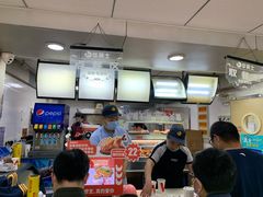 -华莱士·全鸡汉堡(济南大明湖店)