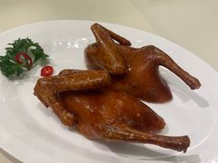 玻璃脆皮乳鸽-利苑酒家(金宝店)