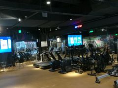 -VLines耀能运动24小时·月付制健身(京广桥店)