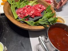 -红鼎豆捞·非遗鲍皇汤火锅(宝丰路店)