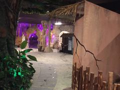 -泉城欧乐堡戏水湾艺术养生温泉