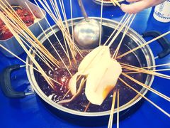 -马路边边串串香(苗栗路店)