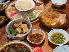 -怪噜范·老贵阳街头名小吃(鸿通城店)