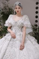 -艾朵婚纱