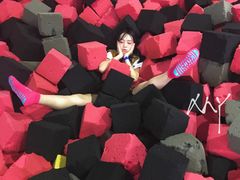 -嘿哟动霸CHUA·新潮玩运动娱乐中心·蹦床滑冰团建乐园