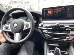 -富君租车(外滩店)