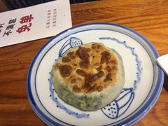 菠菜鲜虾馅饼-小放牛炒菜馆(军校店)