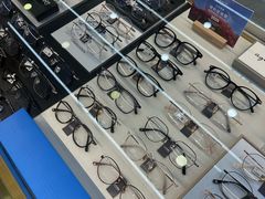 -世纪大明眼镜·蔡司授权店(武昌旗舰店)