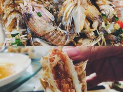 带虾膏的爬爬虾-万尾农贸市场