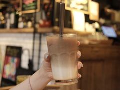 -Common Table · Brunch & Coffee