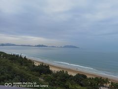 -三亚湾海居铂尔曼度假酒店