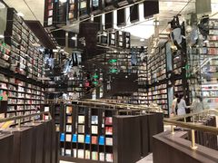 -钟书阁(群光广场店)