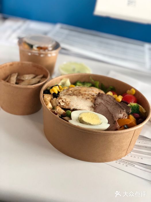共禾之约·创意轻食(国贸店)牛人凯撒沙拉图片