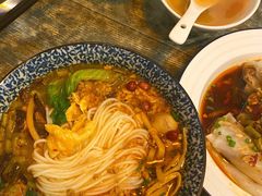 -粉家柳州螺蛳粉(杨宅路店)