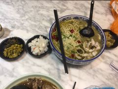 -轻捞慢起面馆(新世界百货店)
