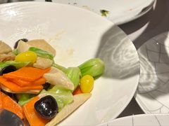清炒时令蔬菜-屋里厢上海菜馆