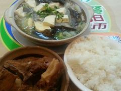 -万和春排骨砂锅米饭(湖北路店)