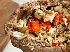 番茄芝士鸡肉欧包-纯坊佳哥手作(江汉路店)
