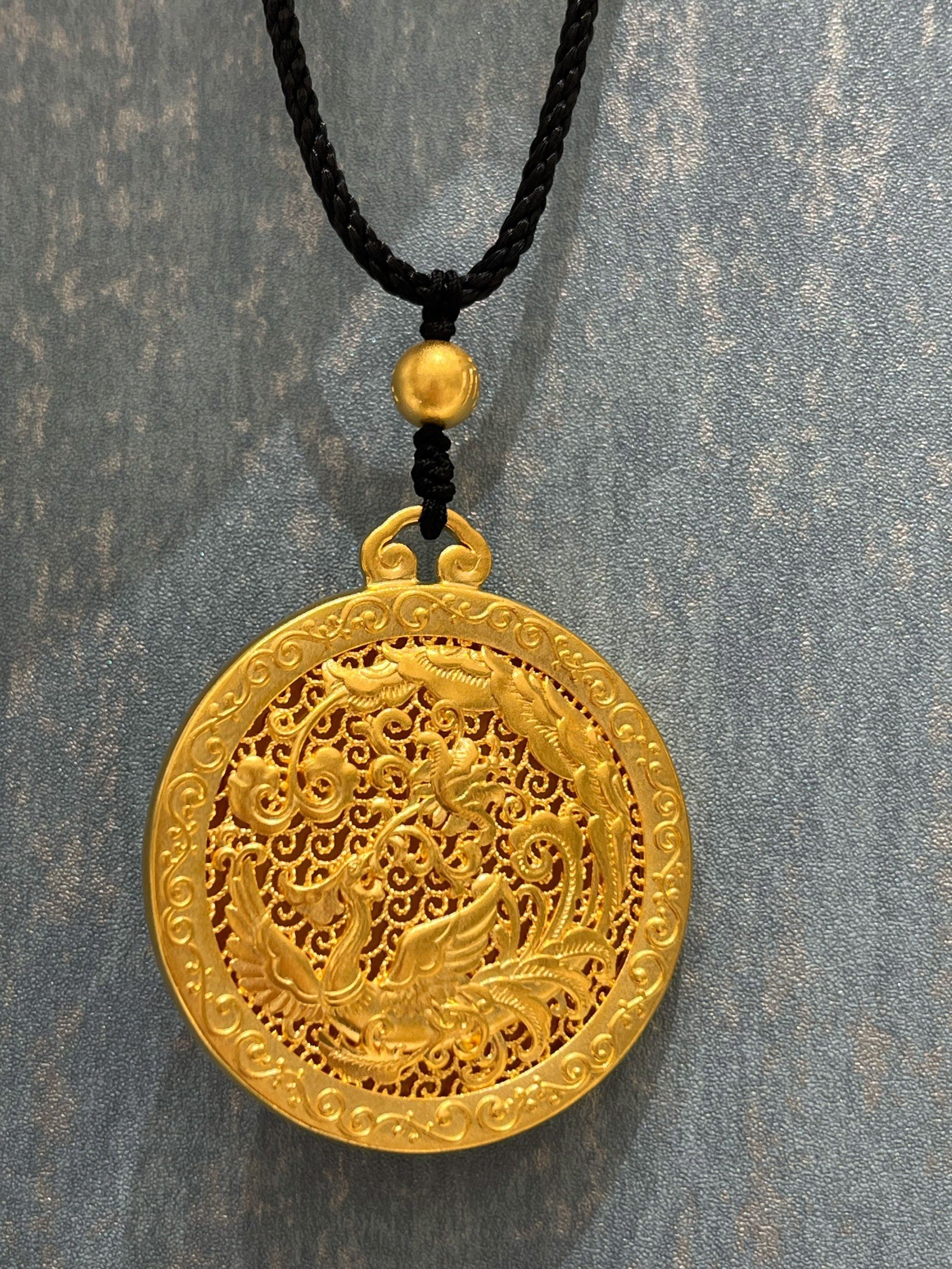 周大福传承系列凤栖梧桐足金吊坠凤凰吊坠产