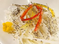 奇亚籽凉拌恰玛古-贯贯吉·清真餐厅(浙江中路店)