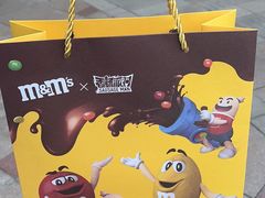 -m豆巧克力世界(上海世茂广场店)