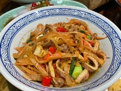 -亮欢寨酸汤鱼(沙冲路店)