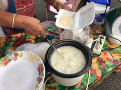 -芒果糯米饭摊子