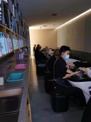 -罗亚帝造型·烫发染发